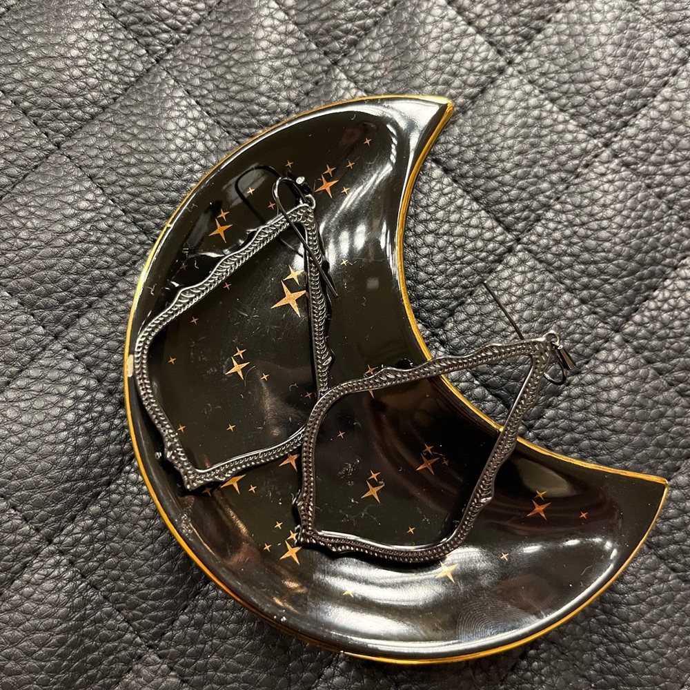 Kendra Scott Sophee Drop Earrings in Gunmetal